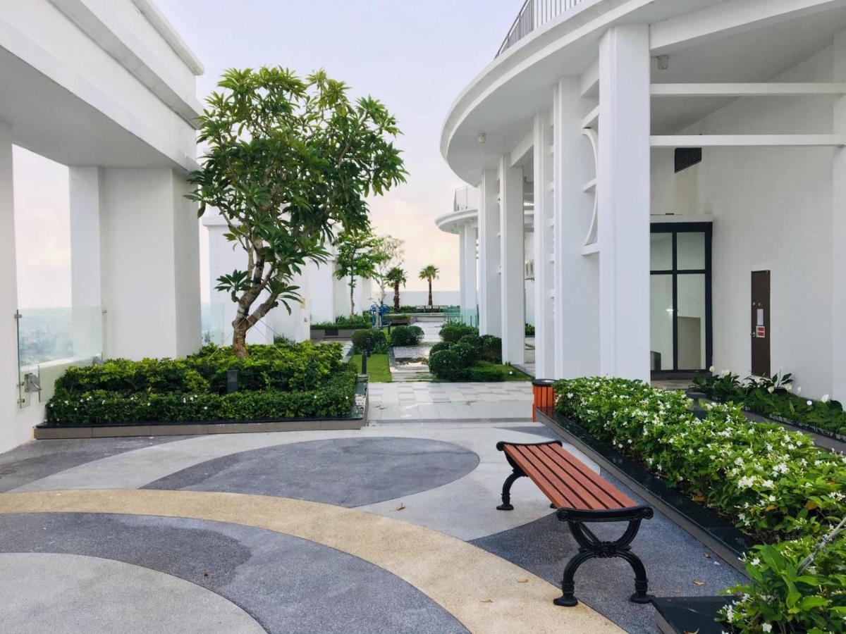 Gold Bee Dormitary Service Apartment โฮจิมินห์ซิตี้ ภายนอก รูปภาพ